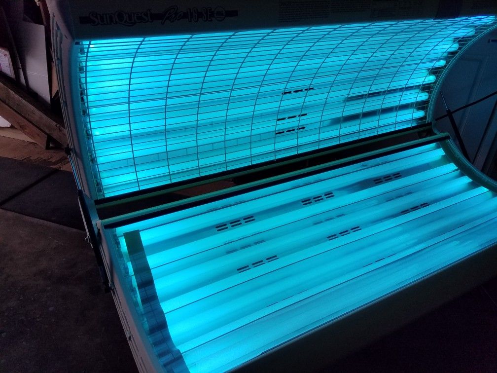 TANNING BED SunQuest for Sale in Sacramento, CA OfferUp