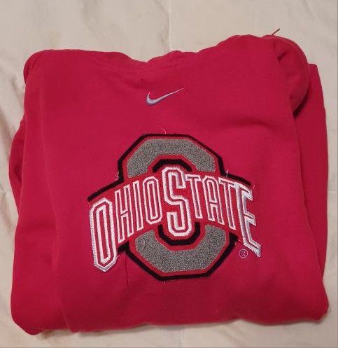 OSU Red Hoodie - Juniors LARGE