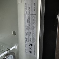 Dometic DM2652 12v / 110 / propane fridge