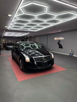 2014 CADILLAC LUXURY  no accidents