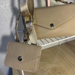 Small crossbody