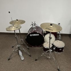 Yahama Stage Custom Drum Set 