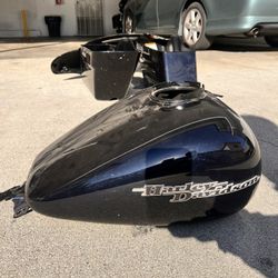 2020 Harley Davidson FLHX