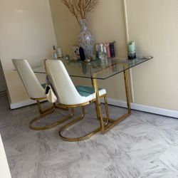 Dinning Room Table Must Go !!! 