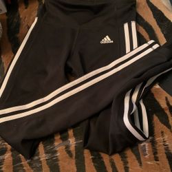 Adidas Xs Leggings. Like New. 