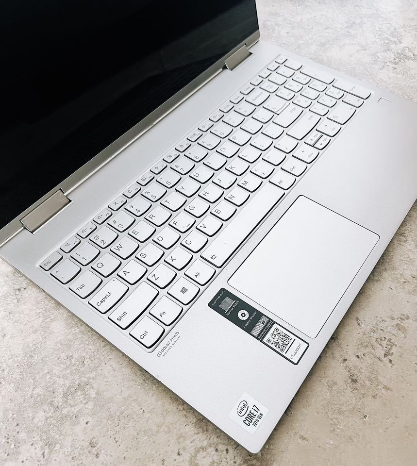 LIKE NEW Lenovo Yoga C740 in 1, Touchscreen Laptop
