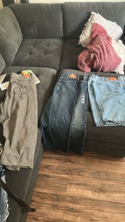 2 Levi 578 pants 1 levi 469 Jorts