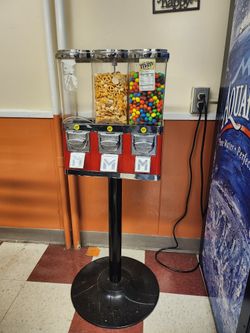 Universal Candy  Stand