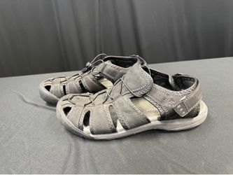 Khombu Water Shoe Size 9