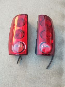 Gmc Yukon taillights