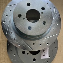 Lexus Is300 21-23 Rear Drill Slot Rotors Ceramic Pads