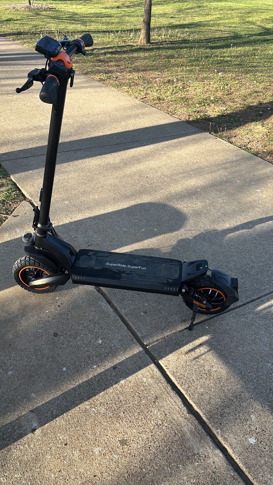 Electric Power🔥🔥 Full Scooter . Speed 25 mph And 40 Miles Range.
