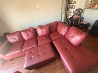 Modern Burgundy Faux Leather Sectional Sofa with Ottoman – Great Condition
