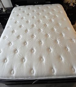 WinkBed Luxury Firm Queen Mattress