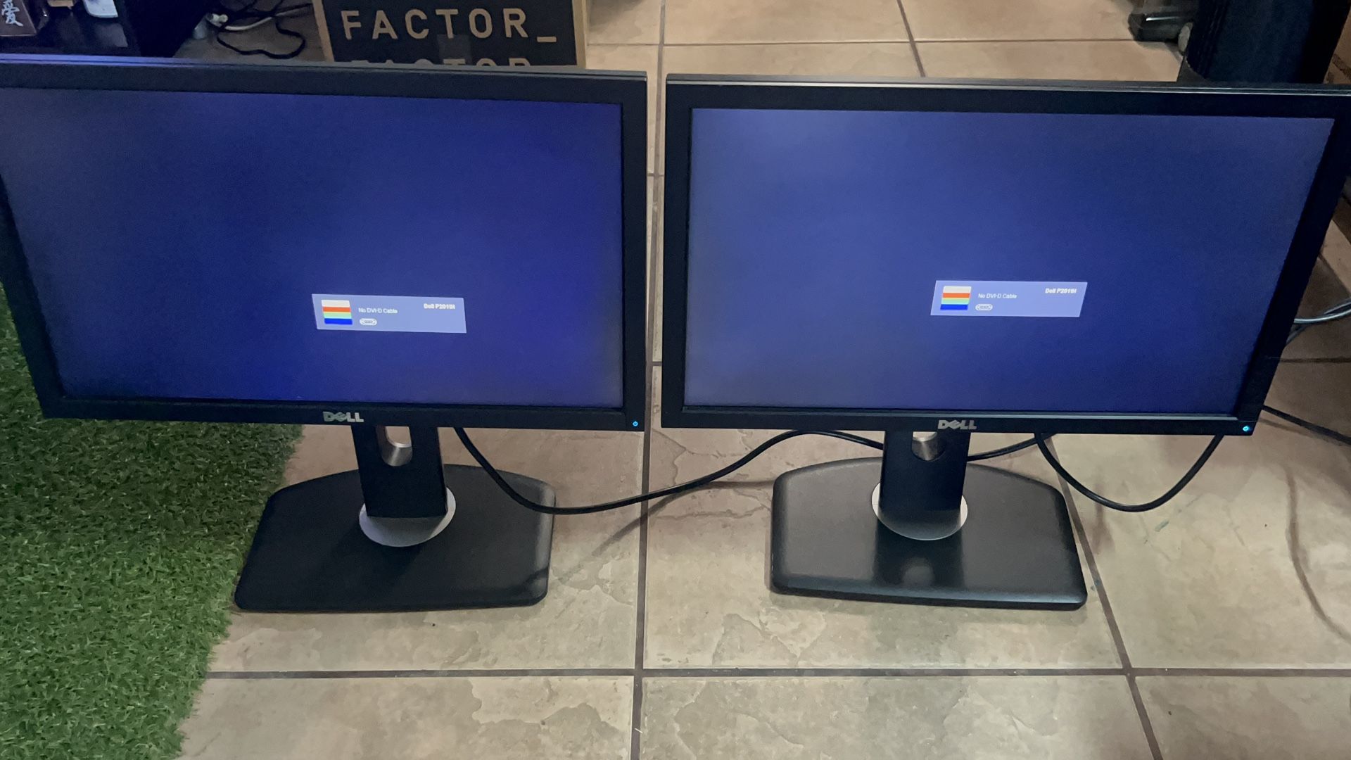 Dell Swivel Computer Monitors 19”