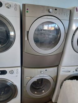 MAYTAG FRONT LOAD WASHER AND ELECTRIC DRYER SET