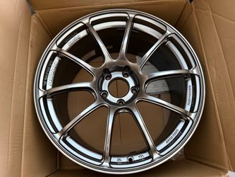 Advan RZ2 wheels 19”