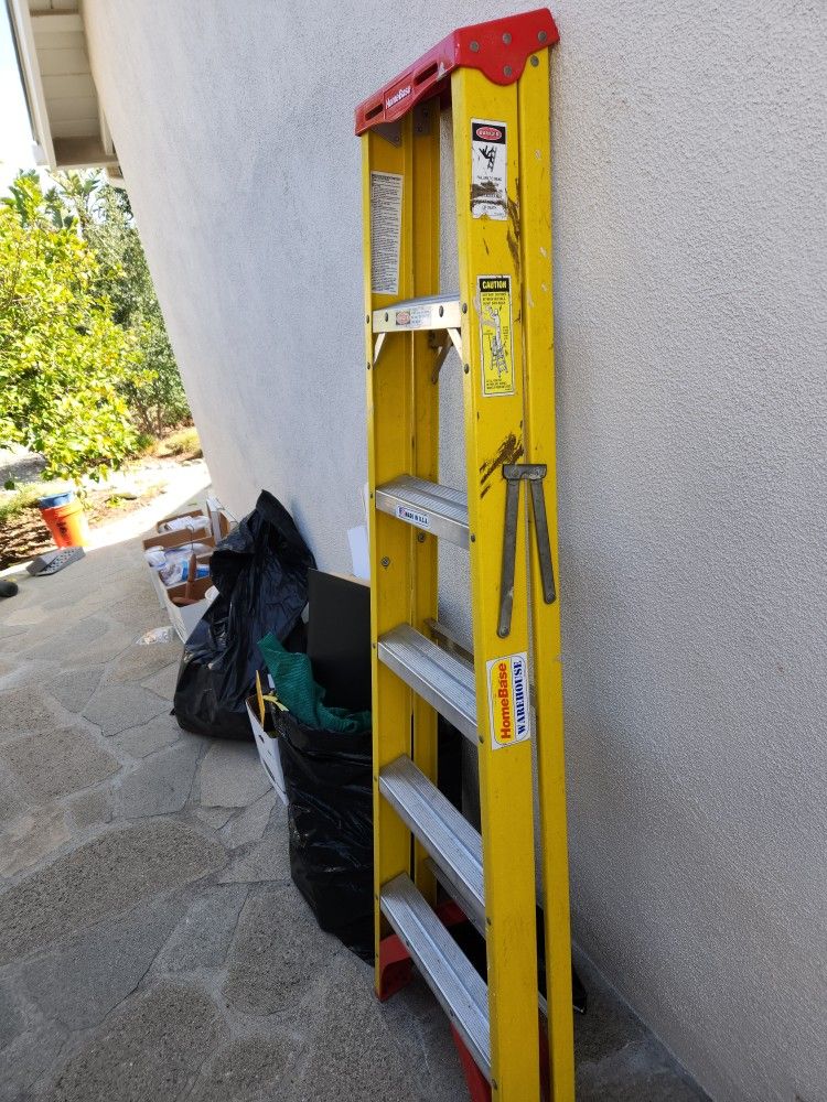 Ladder 🪜 6ft $40