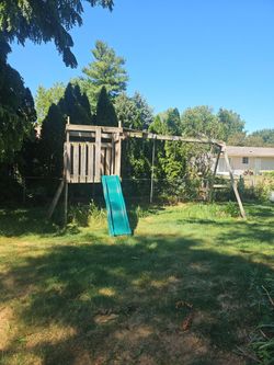 Free Swingset with slide