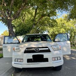 2014 Toyota 4Runer Limited