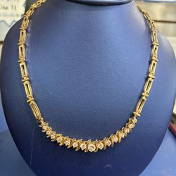 Stunning Diamond and 14kt gold necklace