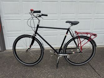 Public D8i City Bike (w/ internal hub)