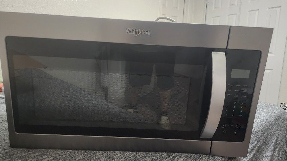 Whirlpool Over The Stove Microwave/hood Vent