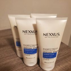 Lot of 4 Nexxus Humectress Replenishing System Conditioner 5.1 fl oz.