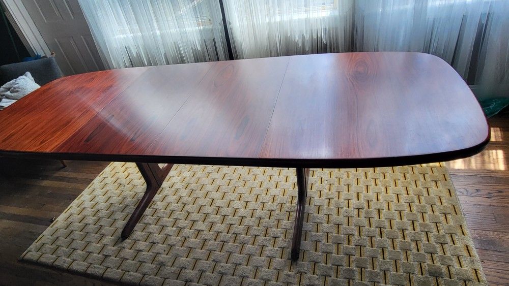 Danish Mid century Modern Skovby Mobelfabrik A/S Rosewood dining table