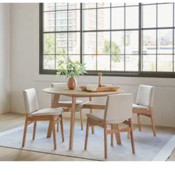 Article Round Dining Table 