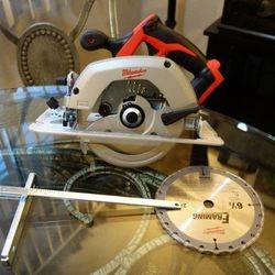 Milwaukee M18 Circular Saw (Tool Only)