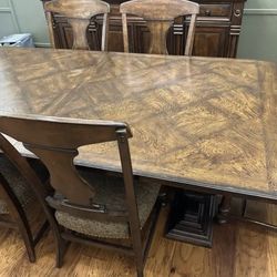 Elegant Wooden Dining Table With 6 Chairs and Buffet. Lovely!