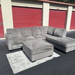 Big Comfy Nice Gray Sectional  With Ottoman 🔥🔥