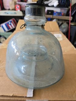 VINTAGE ANTIQUE BLUE GLASS INSECT BUG CATCHER