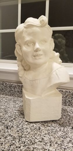 Sculpture Of Little Girl Decorative Classic