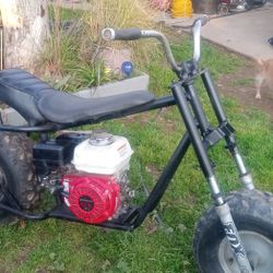 Honda GX 120 MOTOR BIKE, RUNS, DRIVES. Motor like new. Needs air in the tires. Starts right up. 