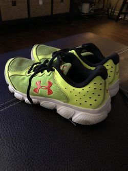 Boys 4Y Sneakers