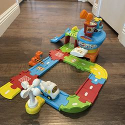 V-tech Go Go Smart Wheels Airport Playset