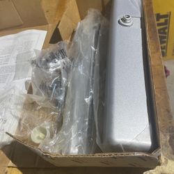 Dorma 8616 Door Closer, Surface Mount, Adjustable Size 1-6, Aluminum Finish