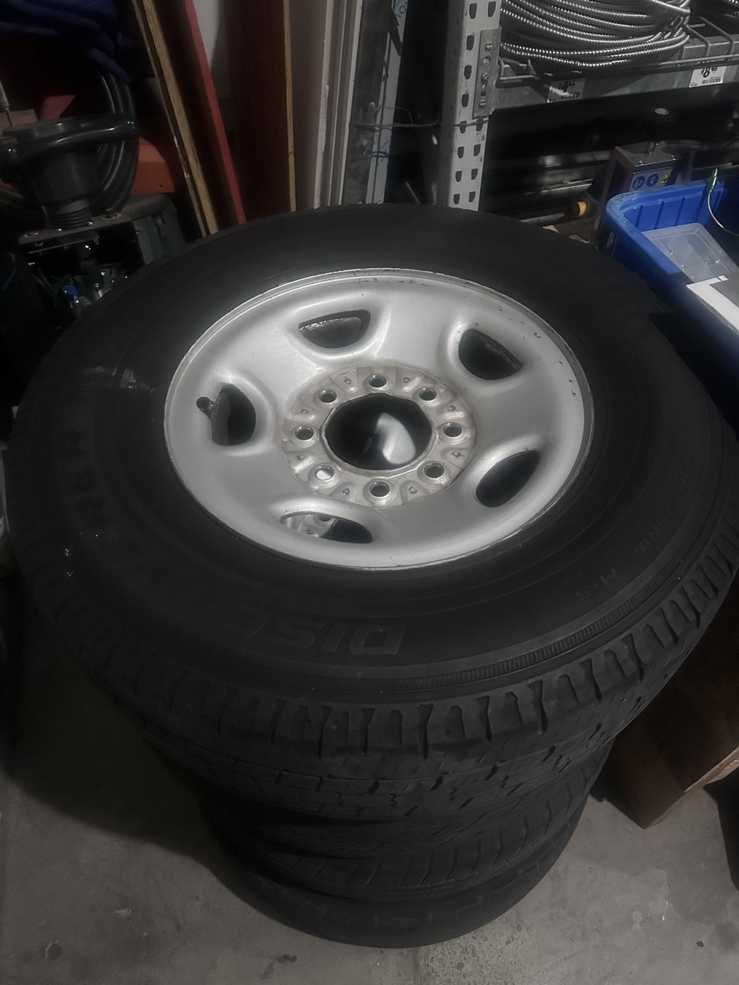 $260 OBO ๐ฅ๐ฅ๐ฅ Chevy Truck Rims