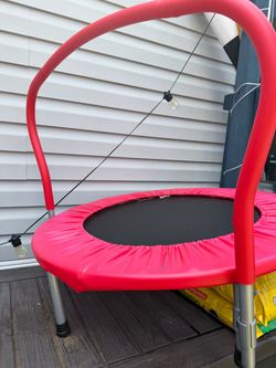 Kids Mini Trampoline with Handle Bar