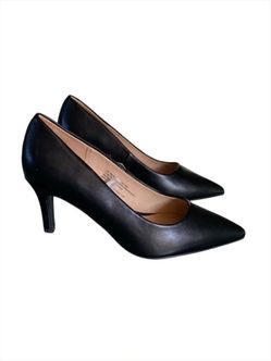 Black Pointed-Toe Stiletto Pumps, 6 Wide
