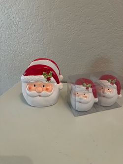 Santa Napkin Holder and salt & pepper Set, New!