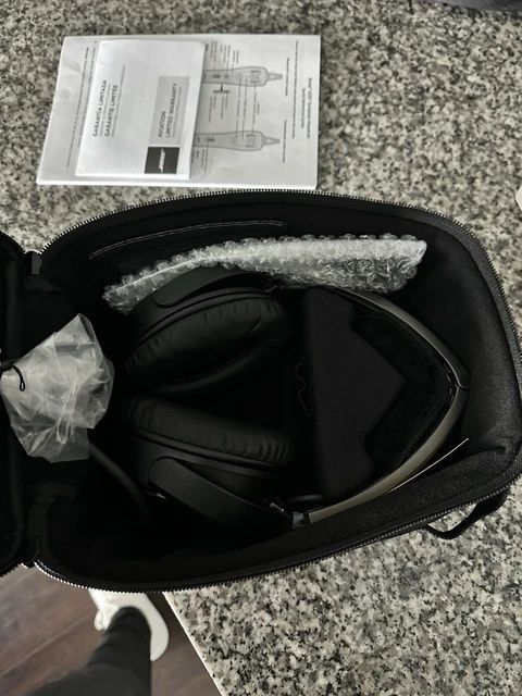 Bose A20 Bluetooth Aviation Headset 