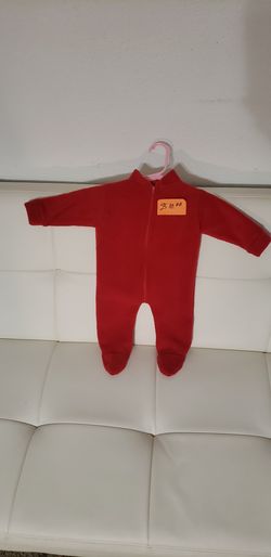 Baby red clothe