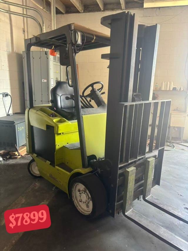 Electric Forklift 12.341