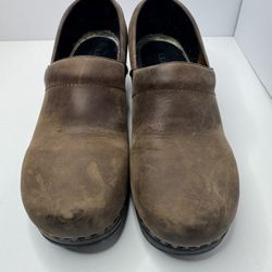 L.L. Bean Brown Leather Clogs Size EU39/US8-8.5 