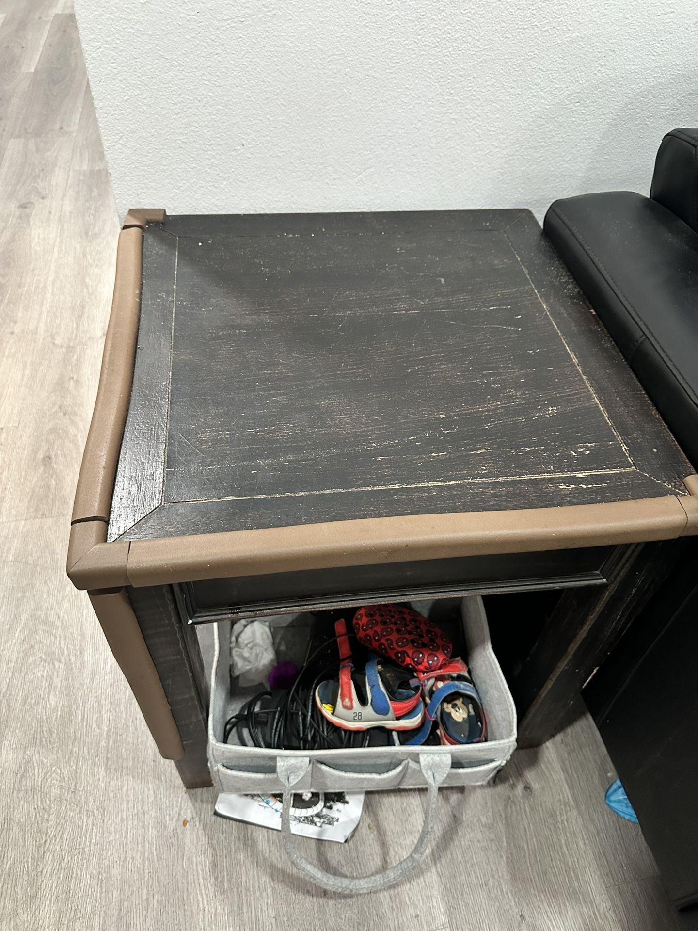 Wood Coffee and end table