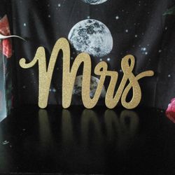 New MRS sign In Gold