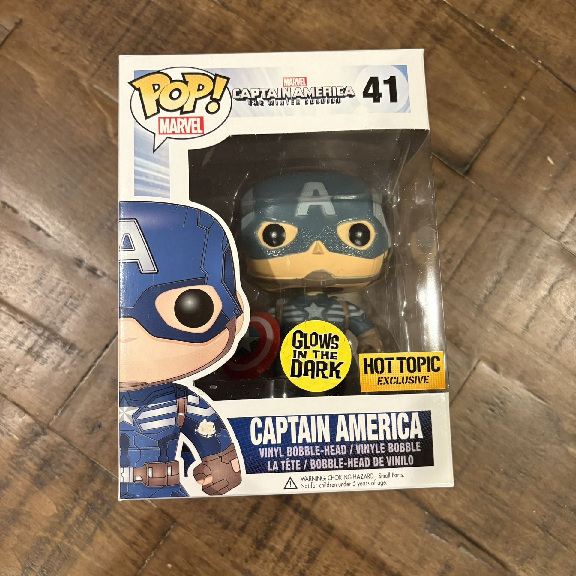 Funko POP! Marvel Winter Soldier CAPTAIN AMERICA #41 Hot Topic GLOW w/Protector. 